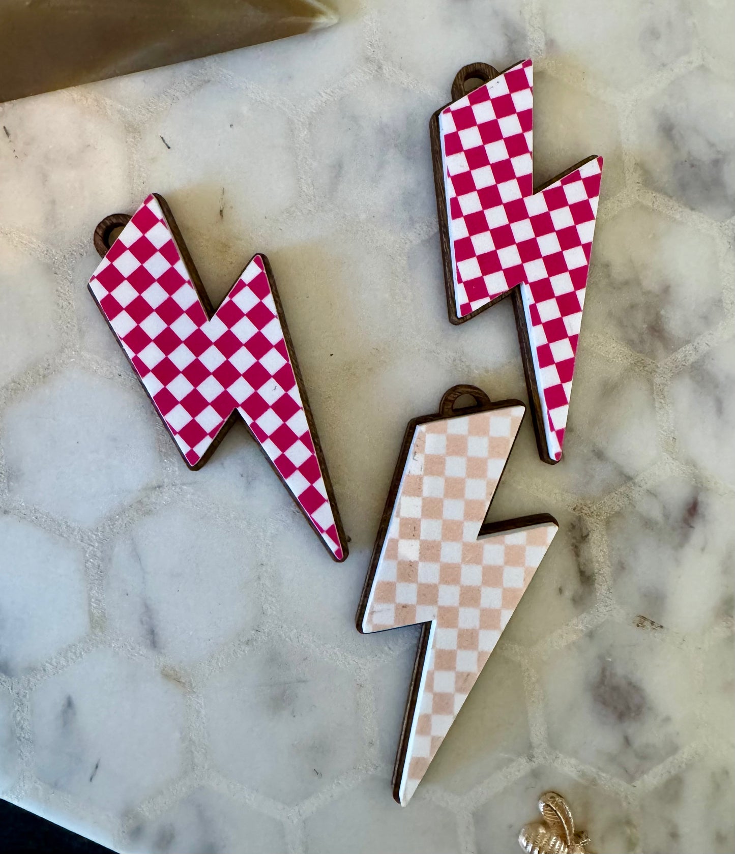 Checker bolts