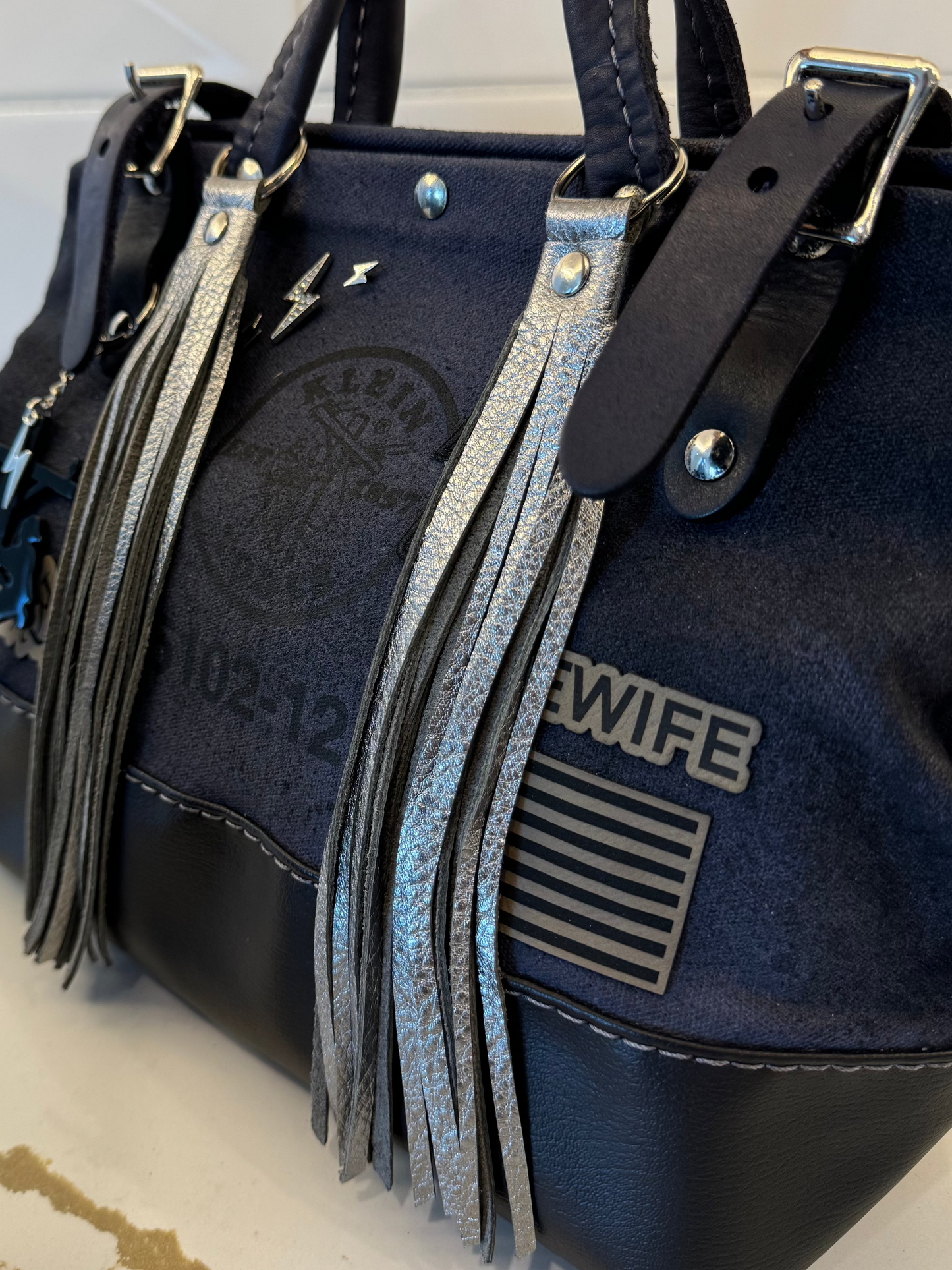 Linewife/babe Patch