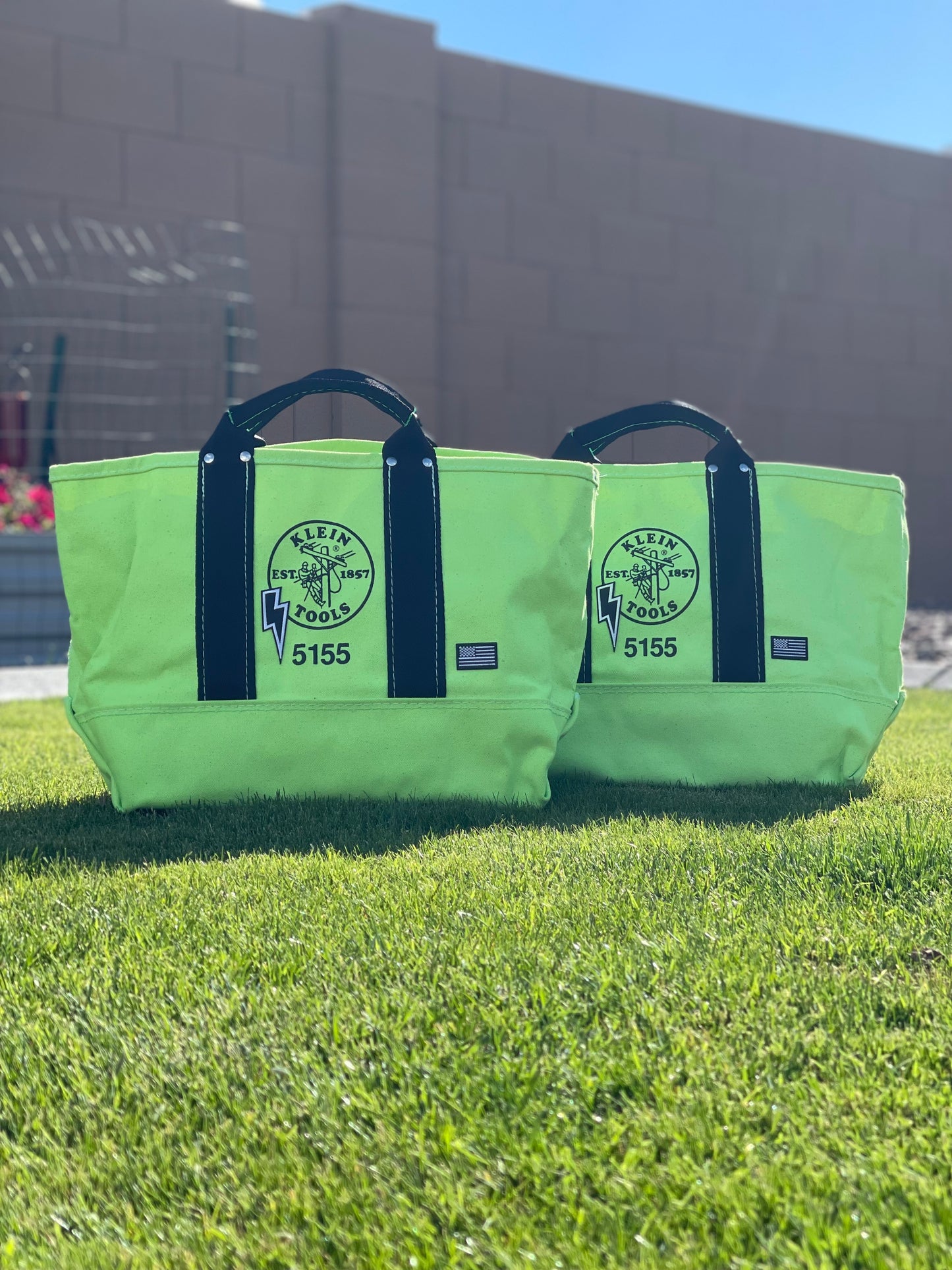 Klein Tote