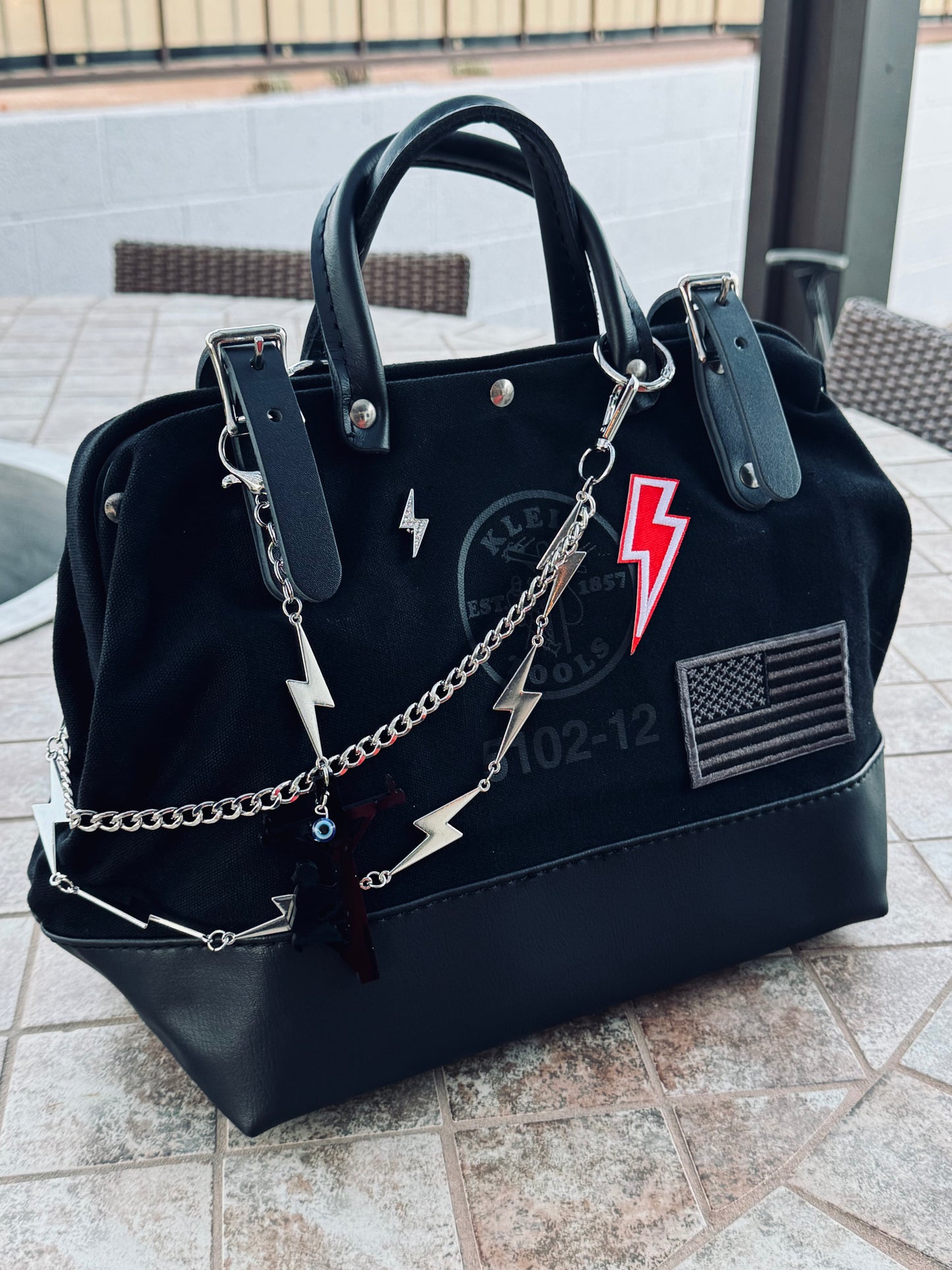 12” Black Chain Klein