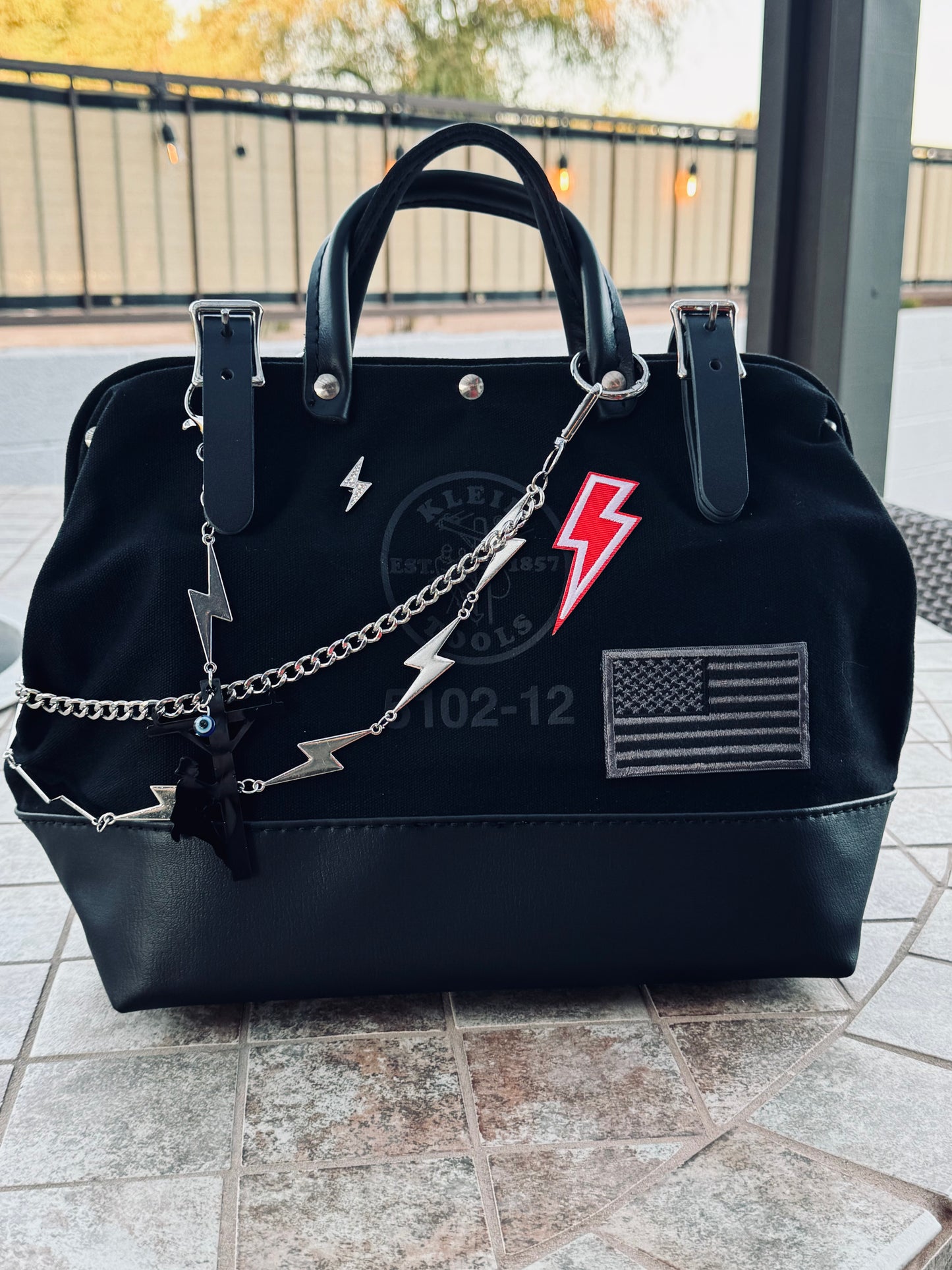 12” Black Chain Klein