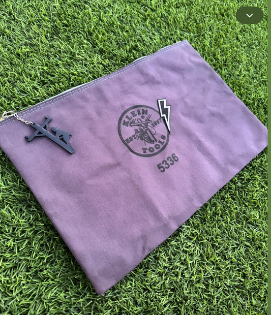 Oversized Klein Pouch