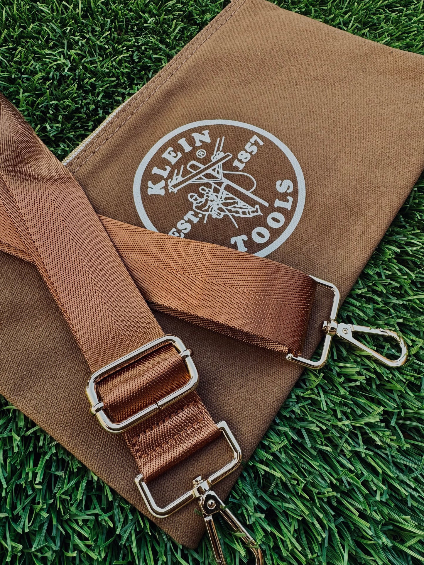 Brown Crossboy