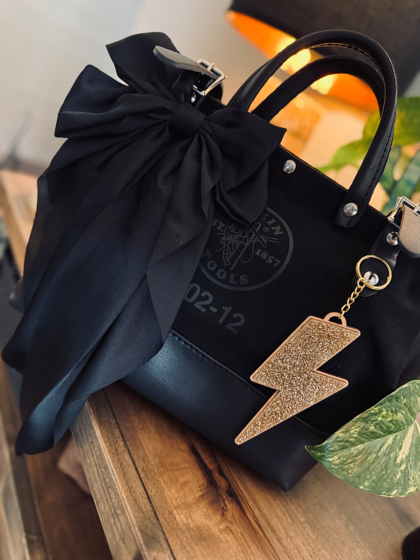 12" Black and Gold Klein